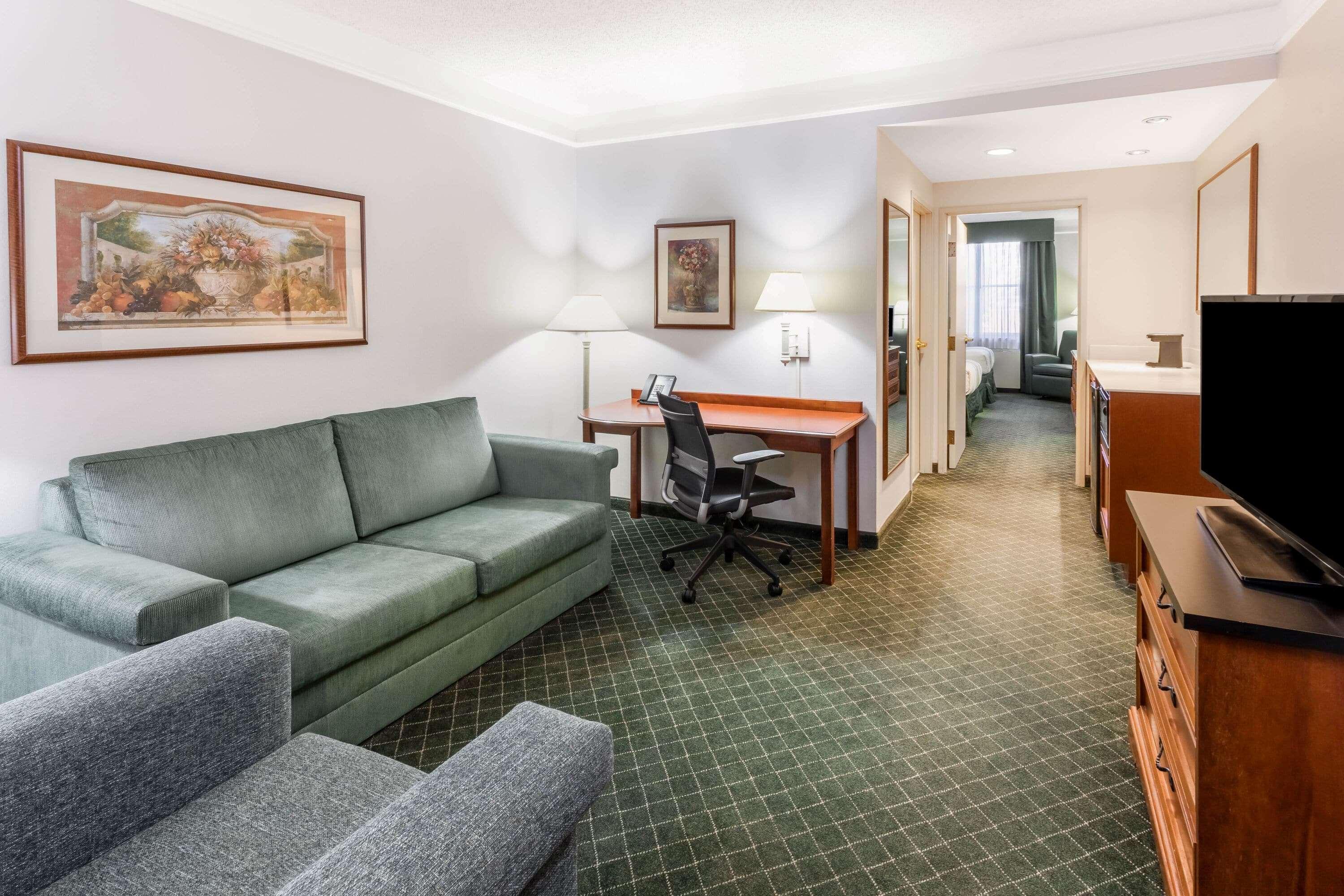 La Quinta By Wyndham Madison American Center Exterior photo